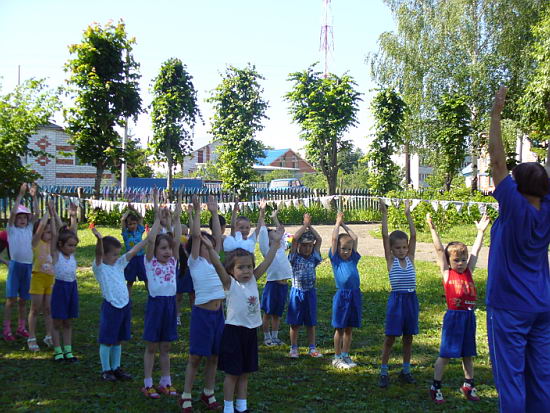 В детском саду «Рябинушка» уделяют большое внимание физическому развитию и оздоровлению детей